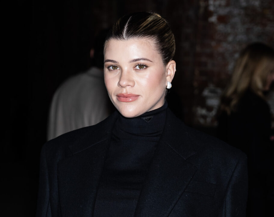 sofia richie grainge pregnancy acne